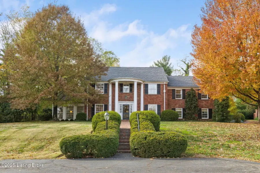 145 Westwind Rd, Louisville, KY 40207 - Image #2