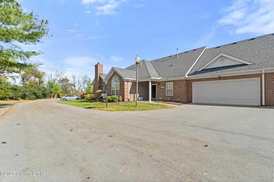 10012 Brownsboro Gardens Cir, Louisville, KY 40241 - Image #3