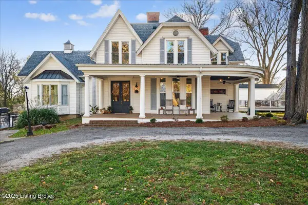 320 Maple Ave, Pewee Valley, KY 40056