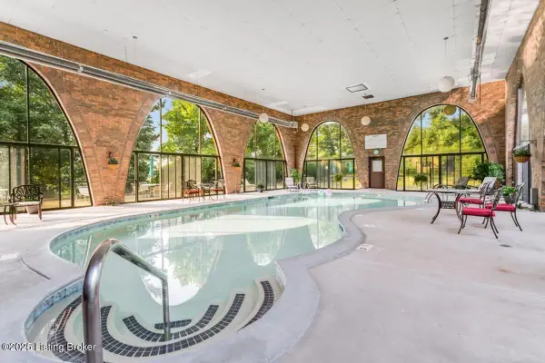 1602 Gardiner Ln #222, Louisville, KY 40205