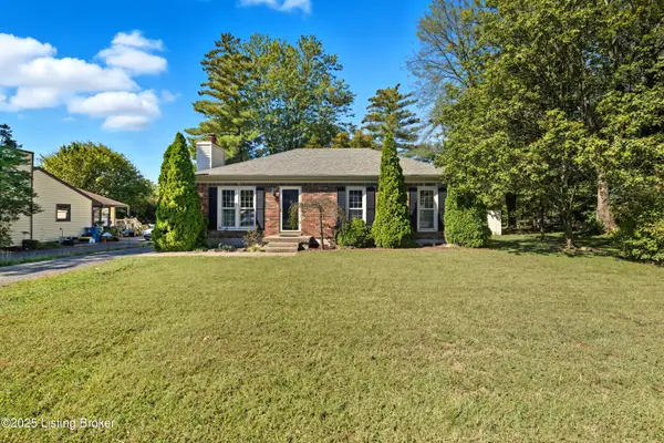 6905 Village Green Blvd, Pewee Valley, KY 40056