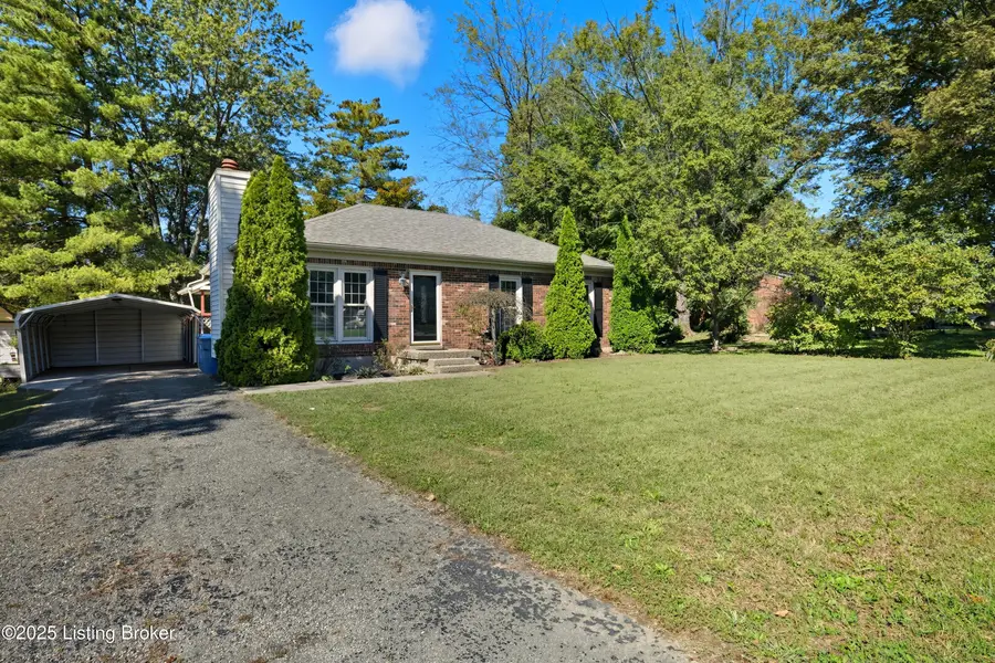 6905 Village Green Blvd, Pewee Valley, KY 40056 - Image #2