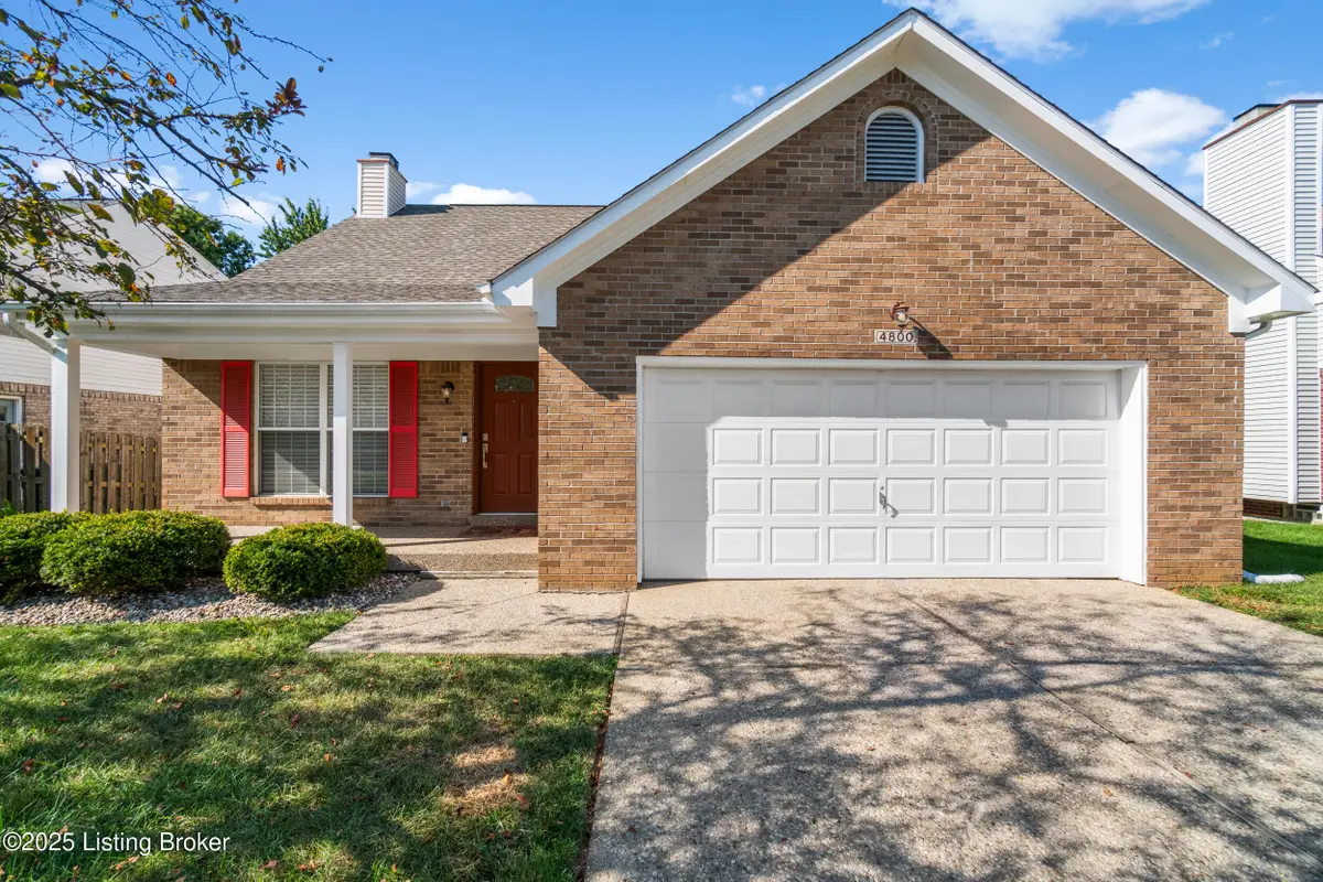 4800 Wooded Oak Cir, Louisville, KY 40245 - Image #1