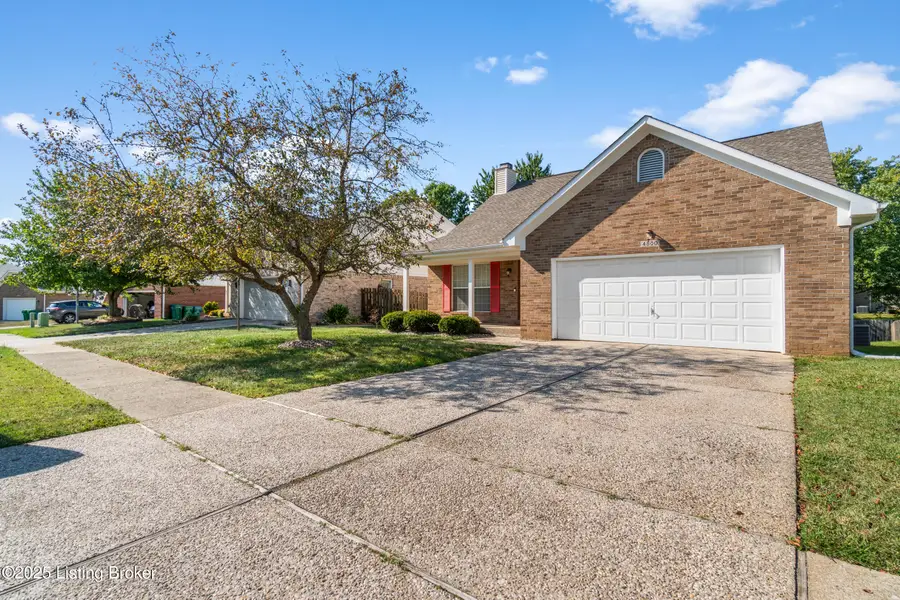 4800 Wooded Oak Cir, Louisville, KY 40245 - Image #3