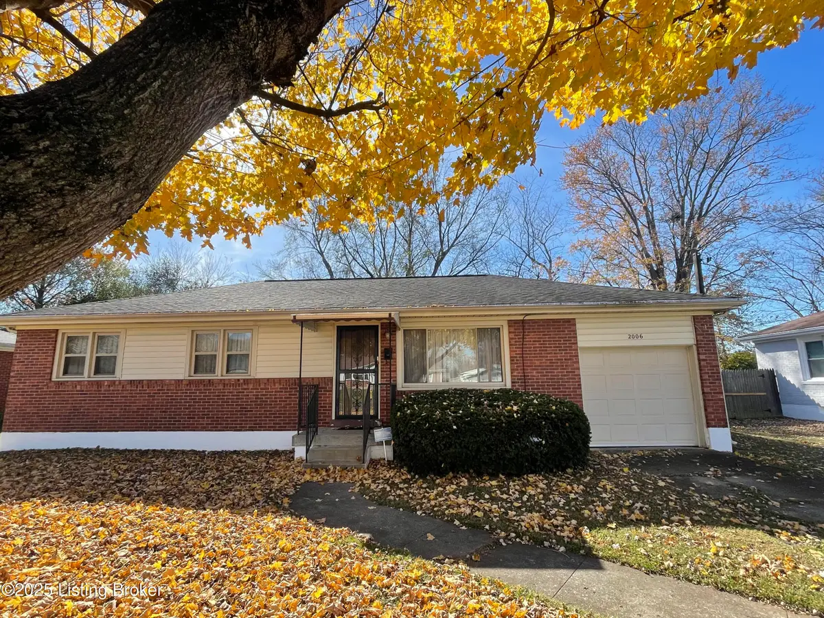 2006 Patricia Dr, Louisville, KY 40272 - Image #1