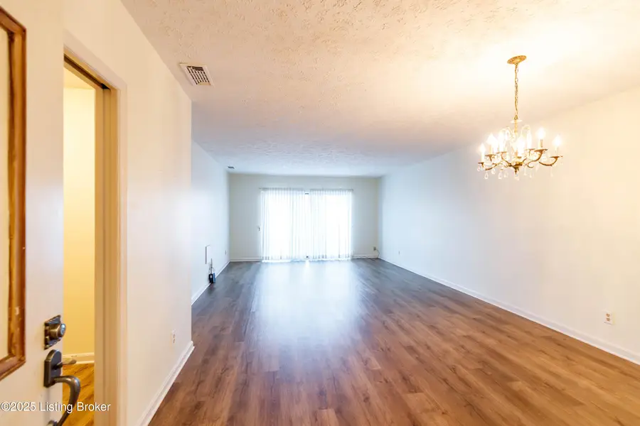 4180 Lyndon Way #UNIT 210, Louisville, KY 40207 - Image #3