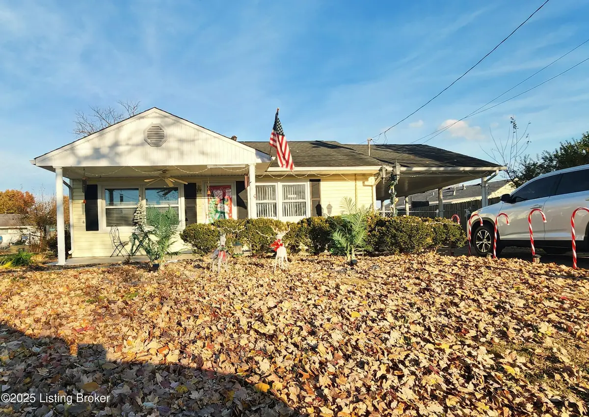 4819 Hummingbird Cir, Louisville, KY 40213 - Image #1