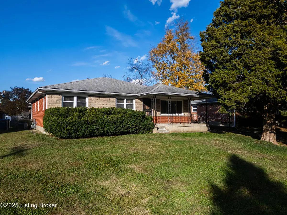 5013 Ronwood Dr, Louisville, KY 40219 - Image #1