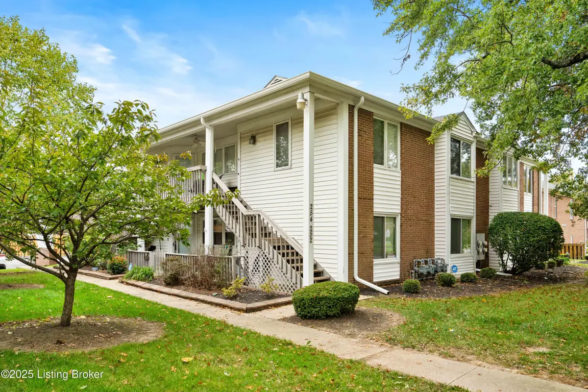 252 Moser Rd, Louisville, KY 40223 - Image #1