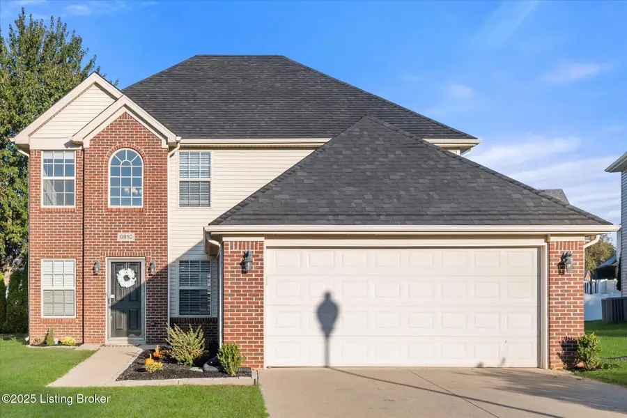 6910 Caitlynn Way, Louisville, KY 40229 - Image #2