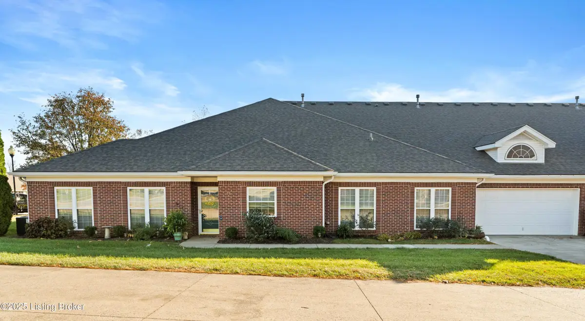411 Turnberry Ln, Shelbyville, KY 40065 - Image #1