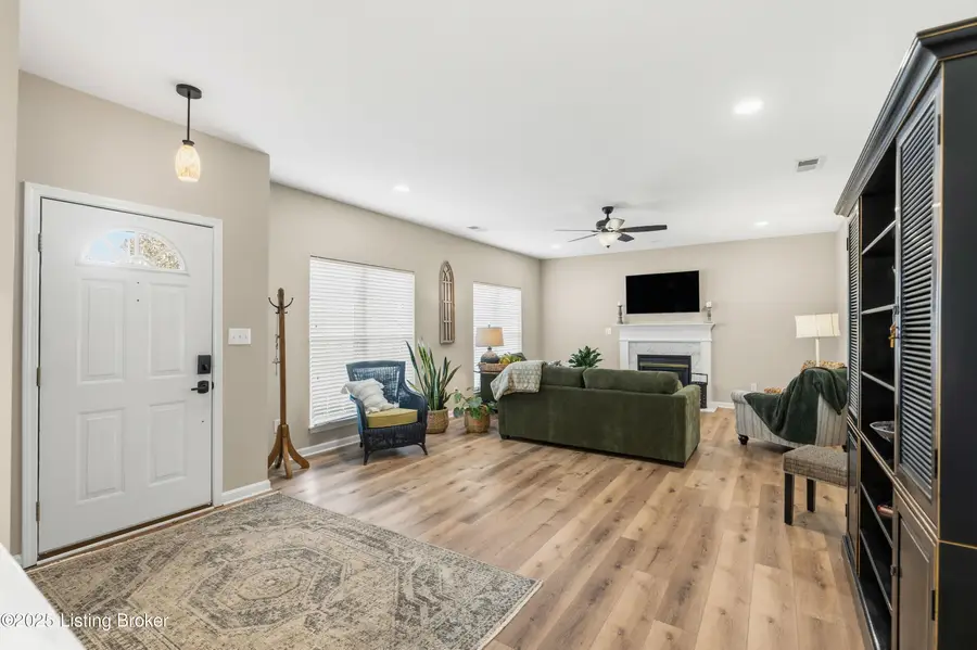 411 Turnberry Ln, Shelbyville, KY 40065 - Image #3