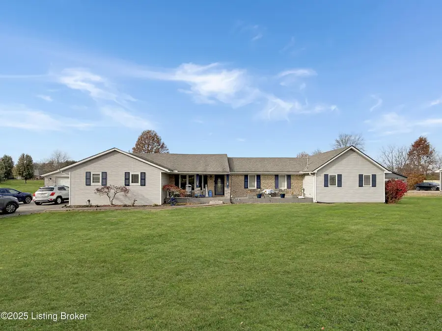 8120 Shobe Ln, Louisville, KY 40228 - Image #2