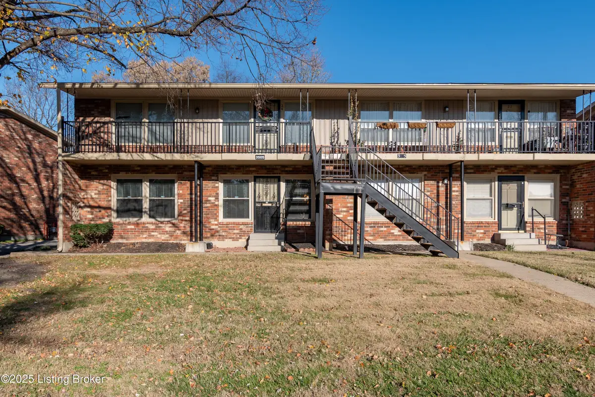 3505 Paragon Ct #23, Louisville, KY 40218 - Image #1