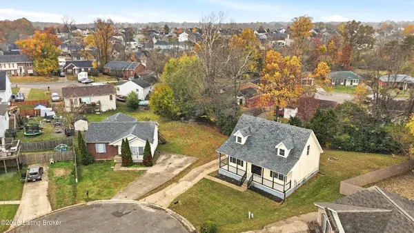 6600 Queens Falls Ct, Louisville, KY 40229