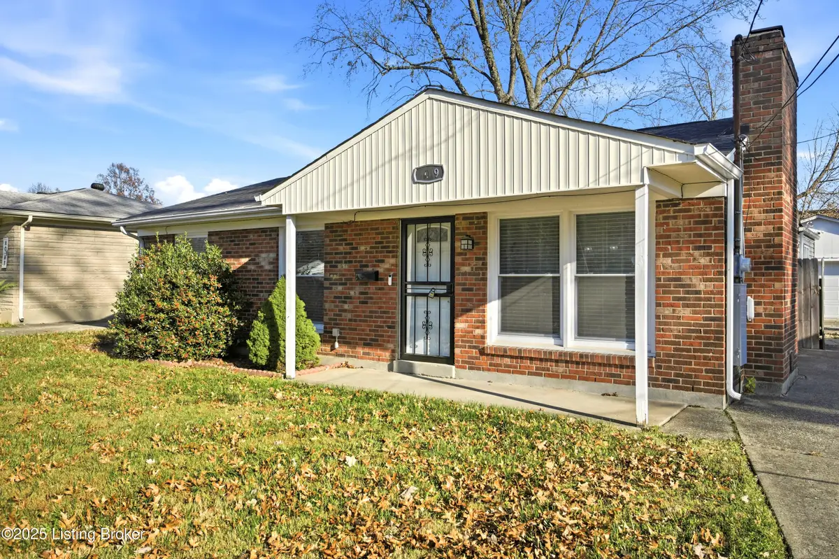 8009 Bramble Ln, Louisville, KY 40258 - Image #1