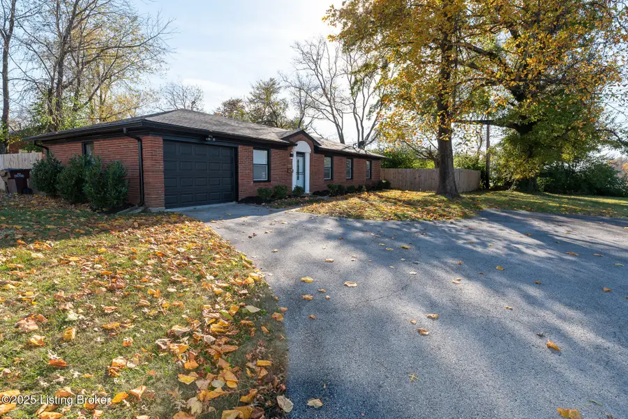 8416 Westport Rd, Briarwood, KY 40242 - Image #3