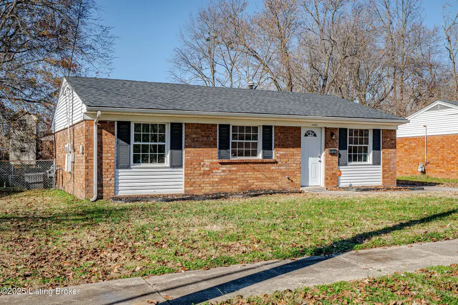 11806 Mondamon Dr, Louisville, KY 40272 - Image #2