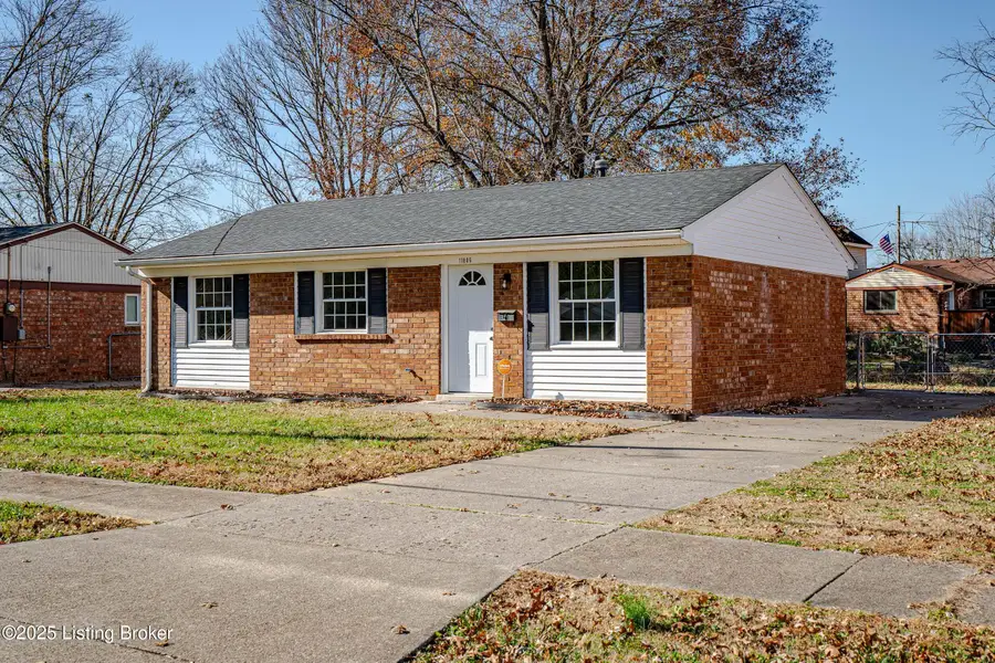 11806 Mondamon Dr, Louisville, KY 40272 - Image #3