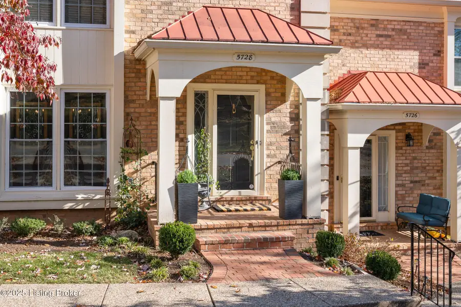 5728 Coach Gate Wynde, Louisville, KY 40207 - Image #2