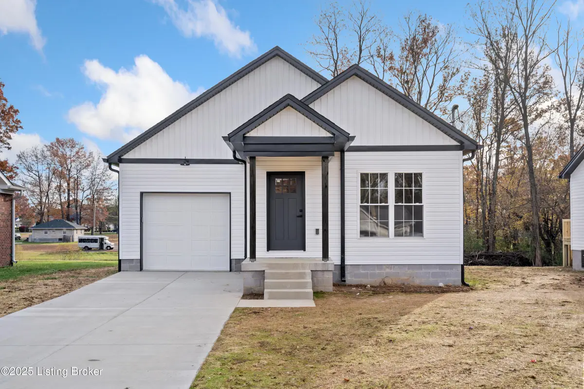 6713 Memory Ln, Louisville, KY 40258 - Image #1