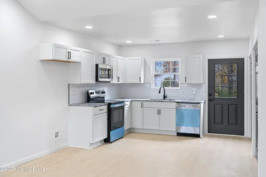 6715 Memory Ln, Louisville, KY 40258 - Image #3