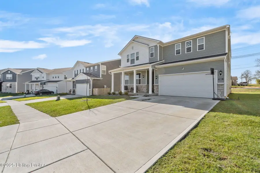 911 Triplett Cir, Shelbyville, KY 40065 - Image #3