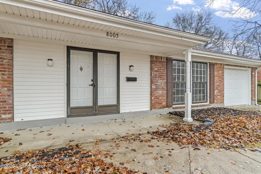 8005 Troutwood Ct, Louisville, KY 40291 - Image #3