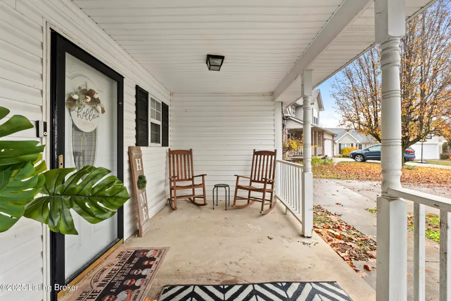 6012 Grandel Pointe Ct, Louisville, KY 40258 - Image #2