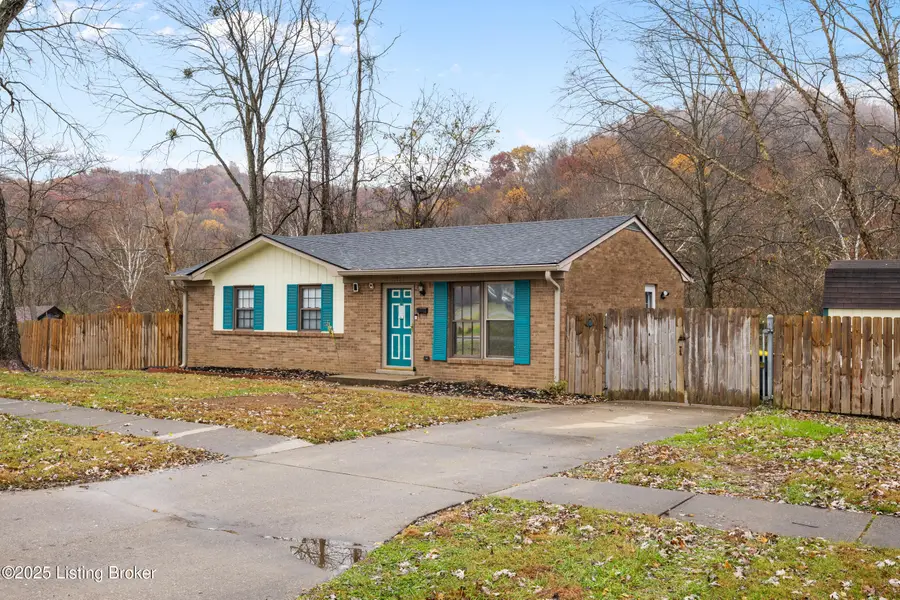 11719 Pond Creek Dr, Louisville, KY 40272 - Image #3