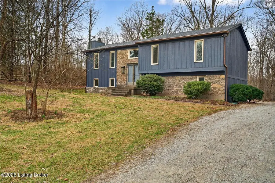 3502 Maple Leaf Dr, La Grange, KY 40031 - Image #2