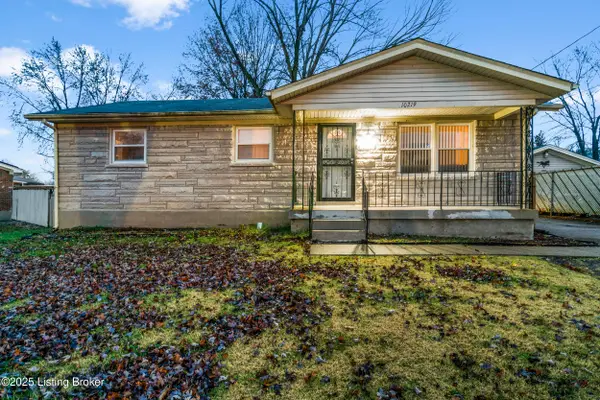 10219 Beau Brummell Dr, Fairdale, KY 40118