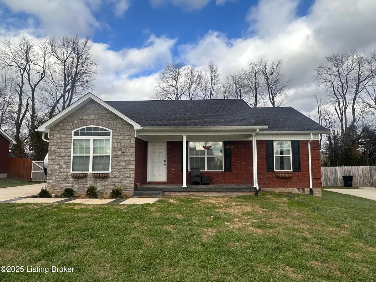 114 Shallow Springs Ct, Bardstown, KY 40004 - Image #1