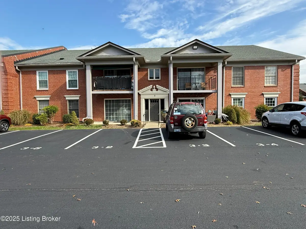 3 Dupont Way, Louisville, KY 40207 - Image #1