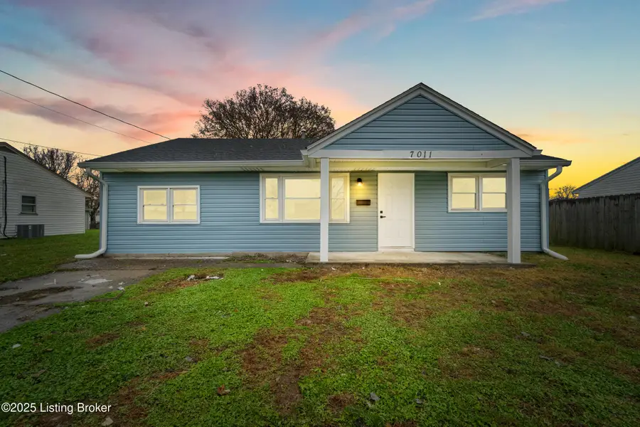 7011 Betsy Ross Dr, Louisville, KY 40272 - Image #2
