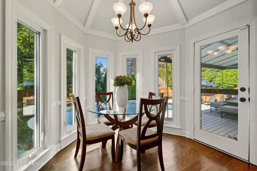 214 Hidden Oak Pl, Louisville, KY 40222 - Image #3