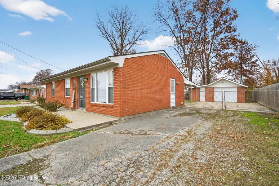 194 Norwood Way Way, Louisville, KY 40229 - Image #2