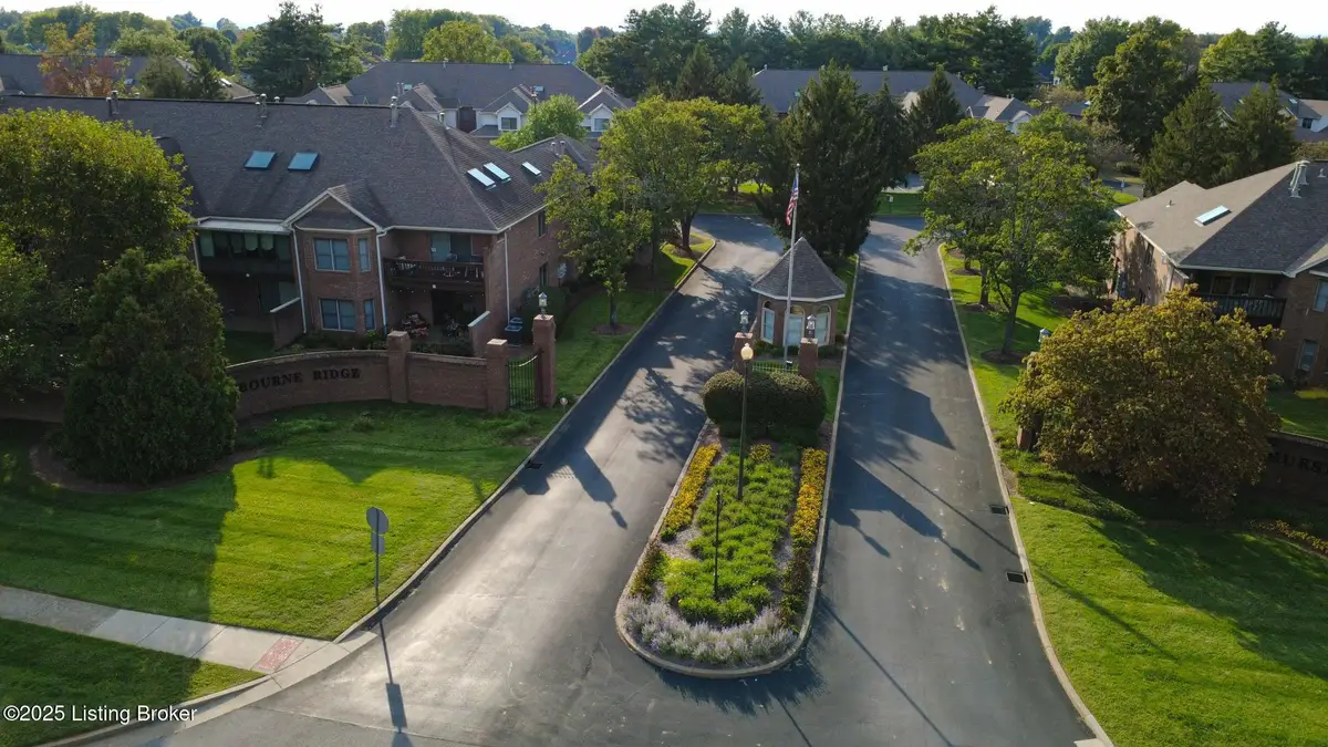 3741 Hurstbourne Ridge Blvd, Louisville, KY 40299 - Image #1