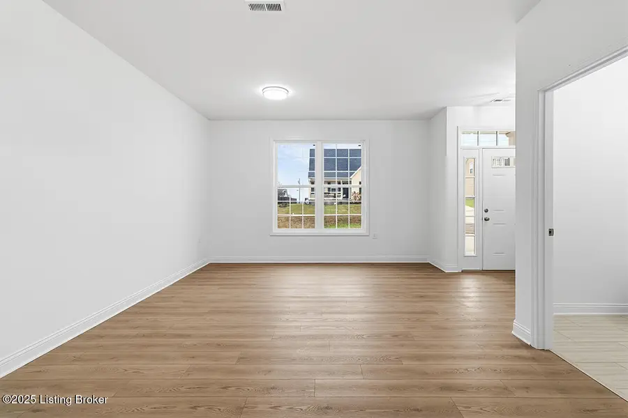 116 Danbrook Ct, Radcliff, KY 40160 - Image #2