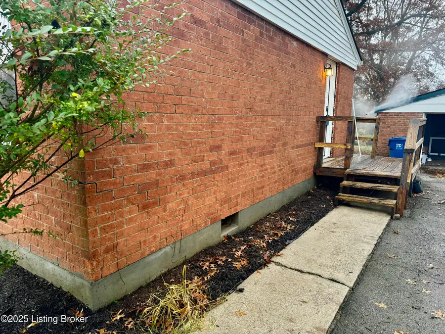 111 Duncan Ave, La Grange, KY 40031 - Image #3