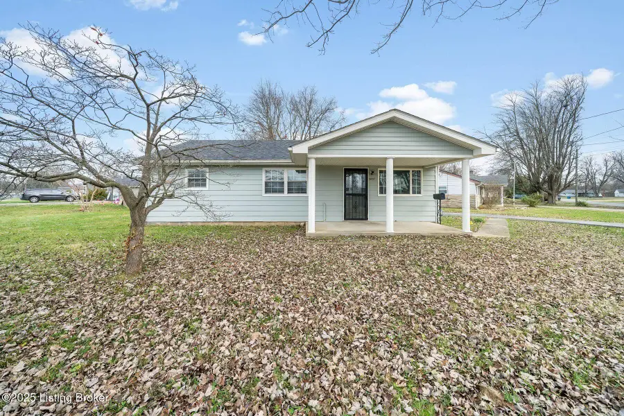 5007 Solona Dr, Louisville, KY 40272 - Image #2