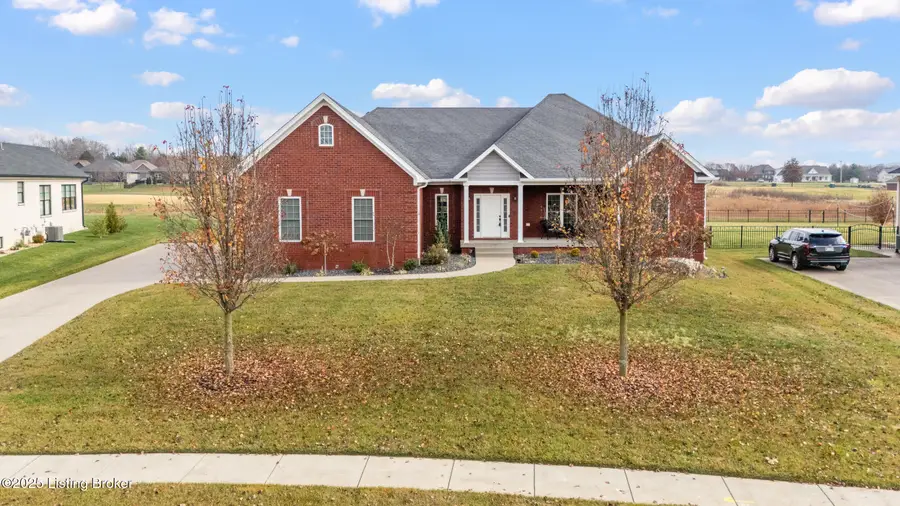 294 Heritage Hill Pkwy, Shepherdsville, KY 40165 - Image #2