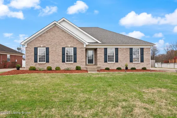 5603 Wilke Farm Ave, Louisville, KY 40216