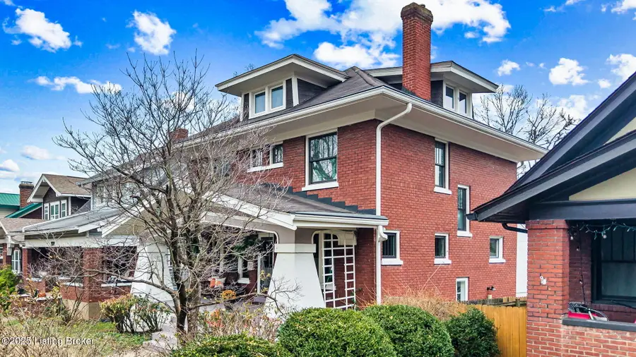 1914 Ivanhoe Ct, Louisville, KY 40205 - Image #2