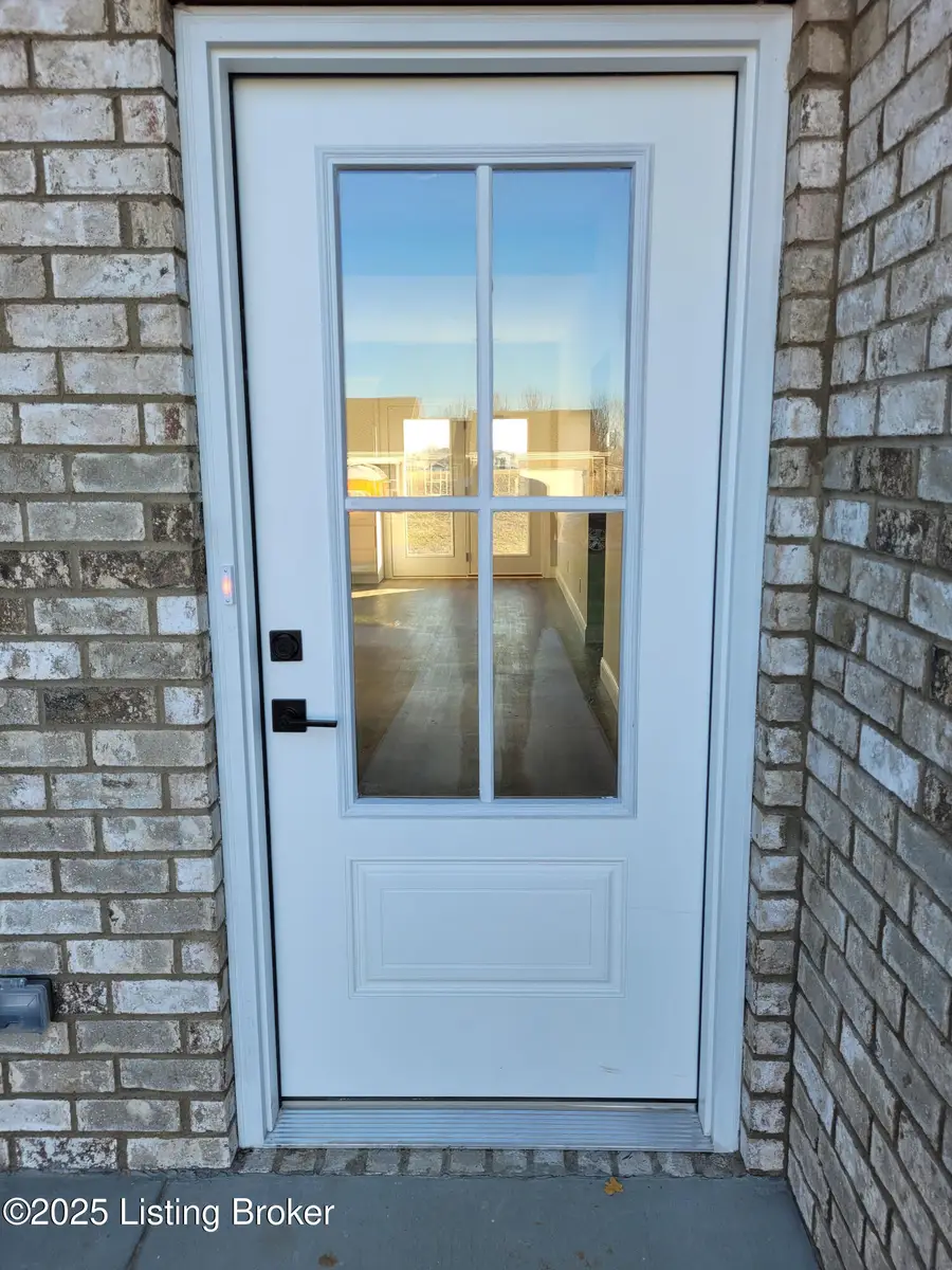 1003 Morningview Rd, Lawrenceburg, KY 40342 - Image #2