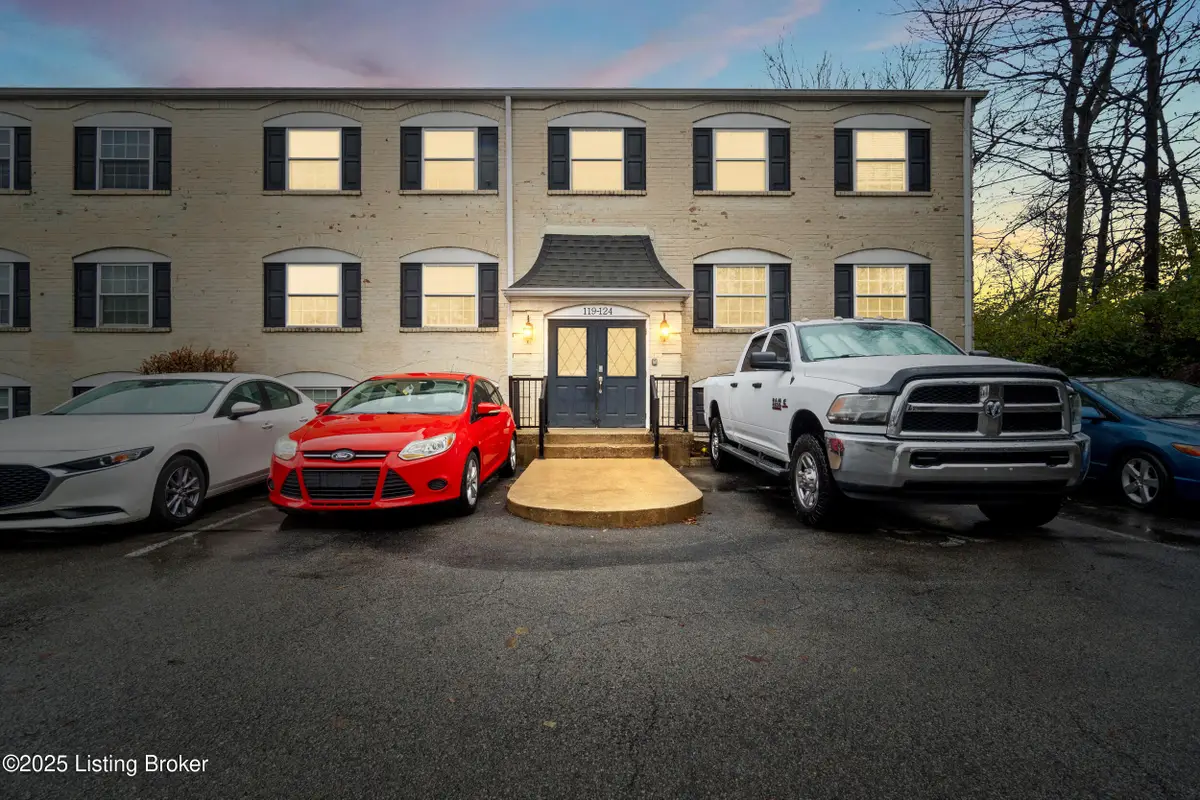 122 Middletown Square, Louisville, KY 40243 - Image #1
