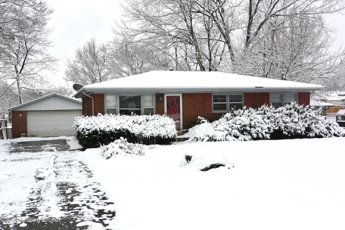 8502 Glaser Ln, Louisville, KY 40291 - Image #1