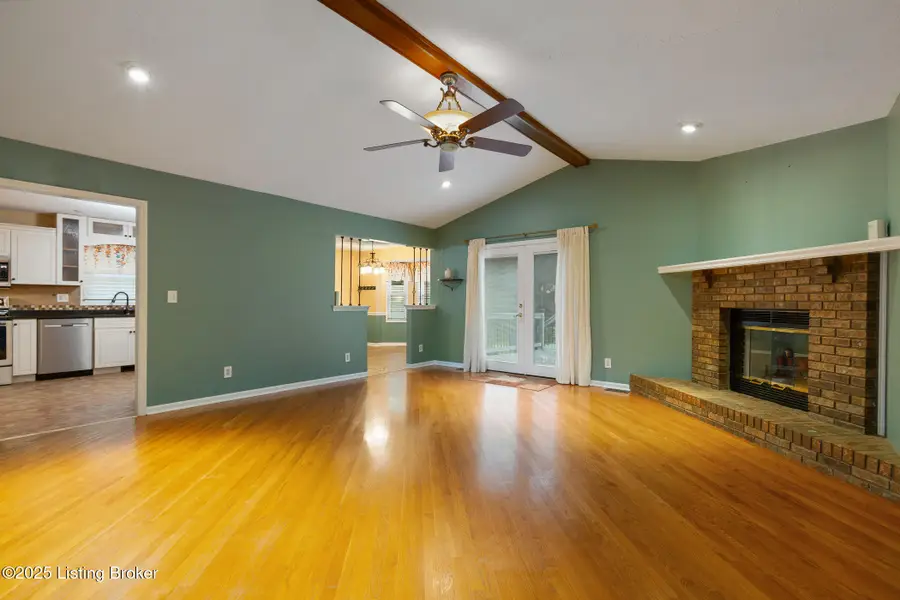 4605 Shadyview Dr, Floyds Knobs, IN 47119 - Image #3