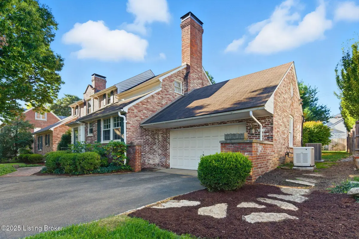 520 Garden Dr, Louisville, KY 40206 - Image #1