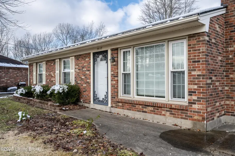 7517 Mallard Dr, Louisville, KY 40258 - Image #2